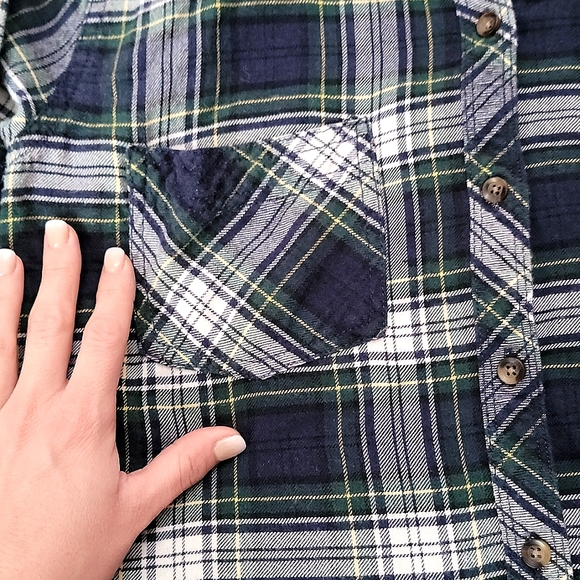 Abercrombie & Fitch Flannel - Picture 3 of 10